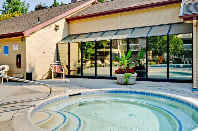 $315,000 | 3695 South Gekeler Lane, Unit 18, Boise, ID 83706