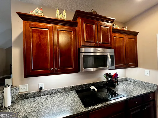 $565,000 | 671 Highway 18, Gray, GA 31032