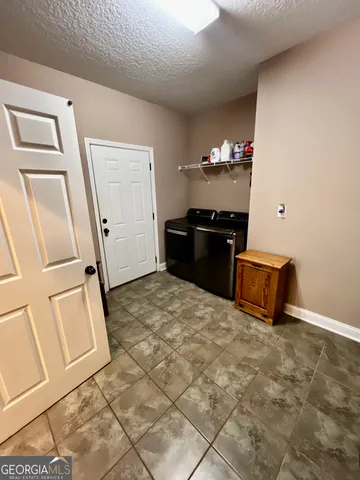 $565,000 | 671 Highway 18, Gray, GA 31032