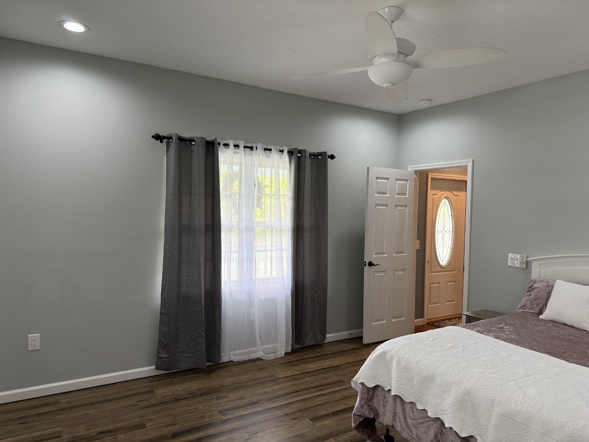 581 Shady Grove Road Bloomington Springs, TN 38545 - Photo 28 of 42 a bedroom with a bed and a window