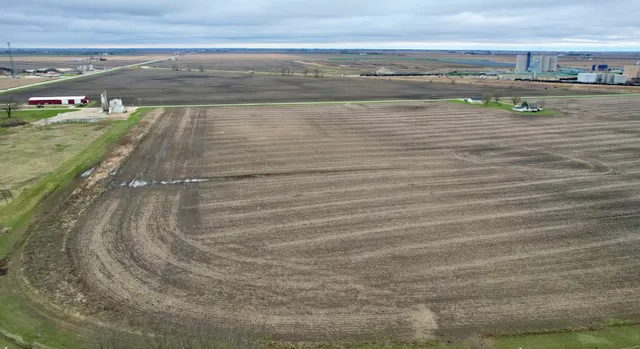 $152,000 | 1702 North 600 East Road, Gilman, IL 60938