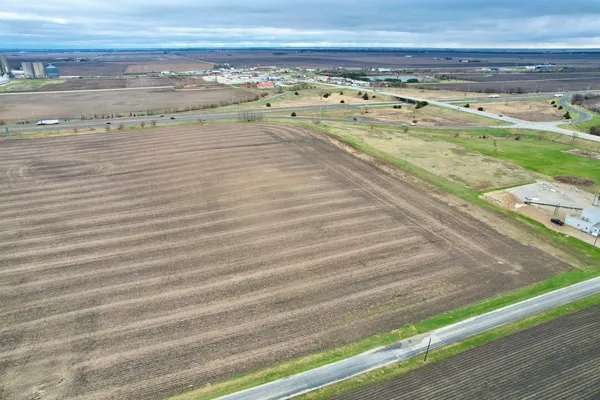 $152,000 | 1702 North 600 East Road, Gilman, IL 60938