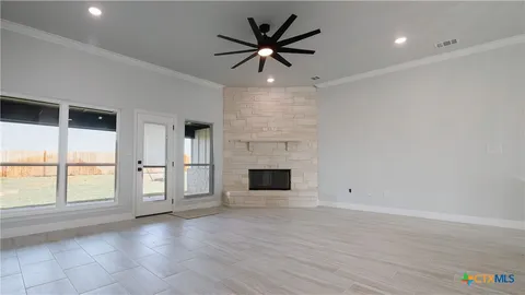 $448,900 | 1321 Red Rock Road, Hewitt, TX 76643