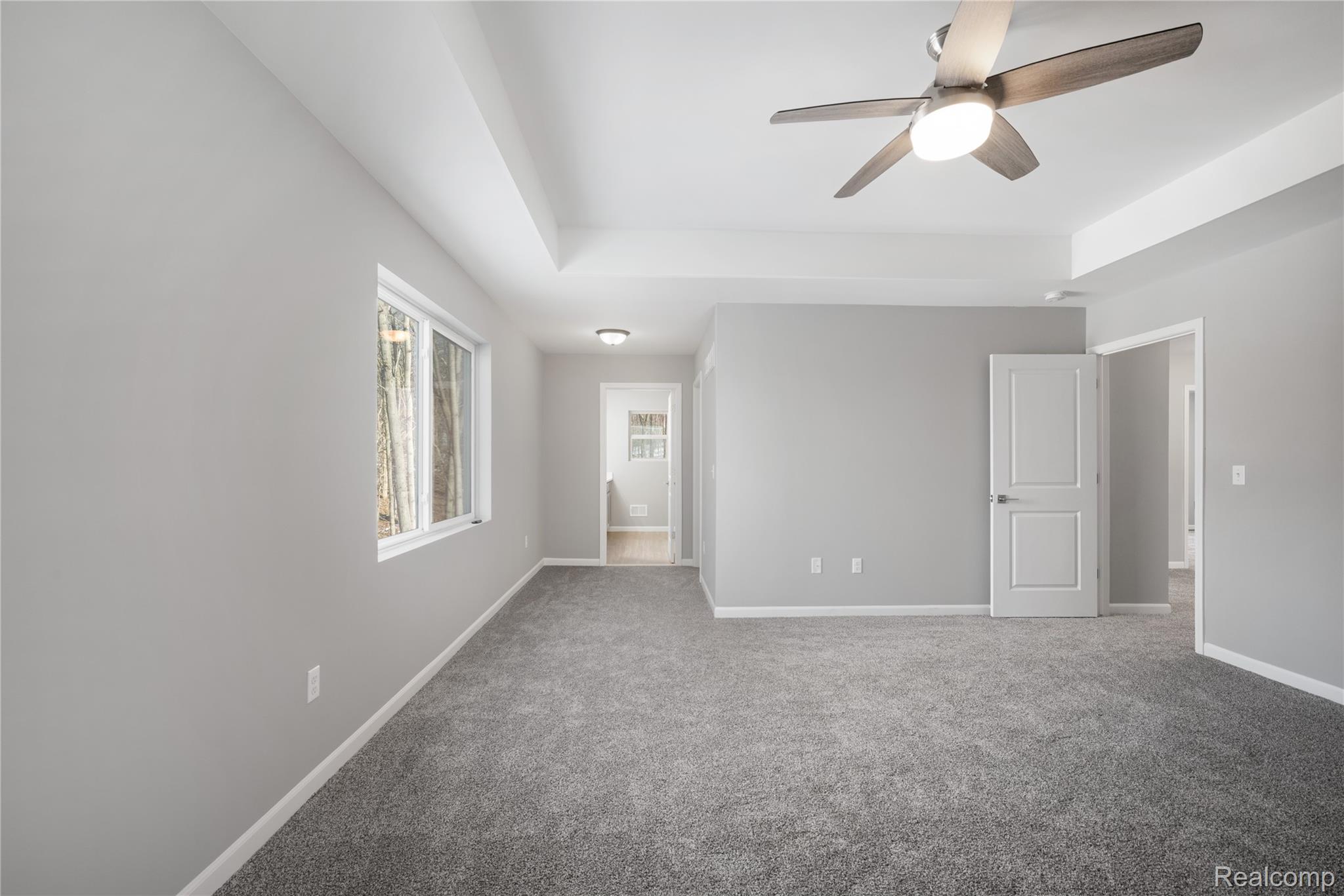 16085 Catalpa Ridge Holly, MI 48442 - Photo 19 of 40 19.jpg