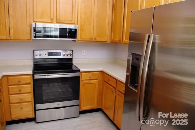 $1,640 | 917 Shearer Street, Unit 7, Davidson, NC 28036