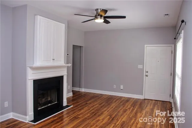 $1,640 | 917 Shearer Street, Unit 7, Davidson, NC 28036