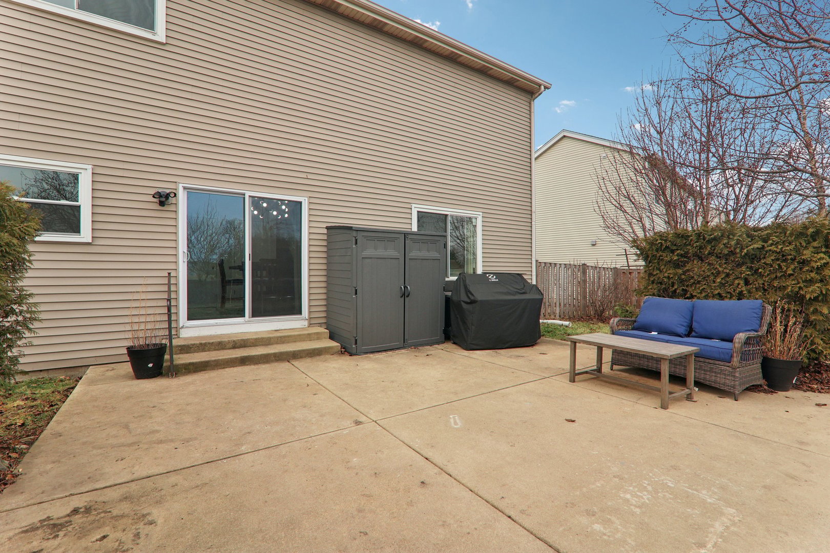 268 Alpine Drive Gilberts, IL 60136 - Photo 15 of 23 a backyard of a house with yard and outdoor seating