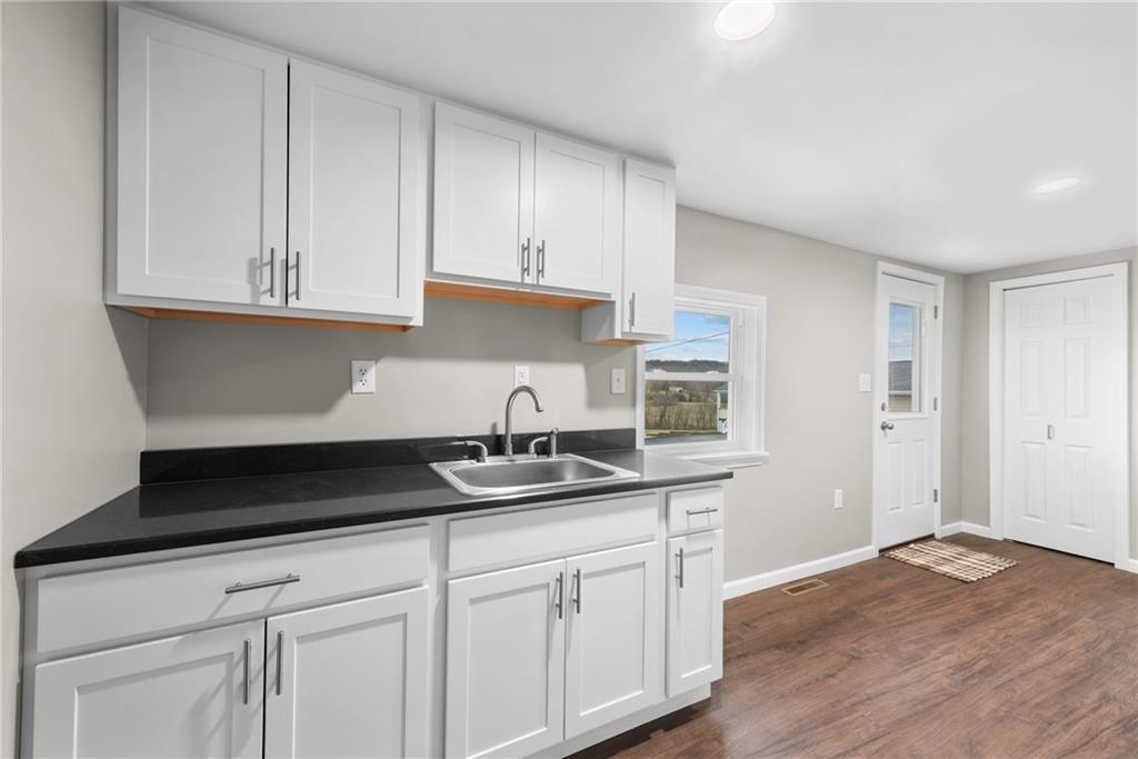 24 Florida Avenue Apollo, PA 15613 - Photo 3 of 18 Gallery Image 3