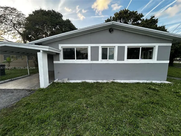 $3,100 | 3411 Northwest 1st Street, Lauderhill, FL 33311