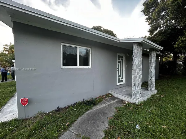 $3,100 | 3411 Northwest 1st Street, Lauderhill, FL 33311