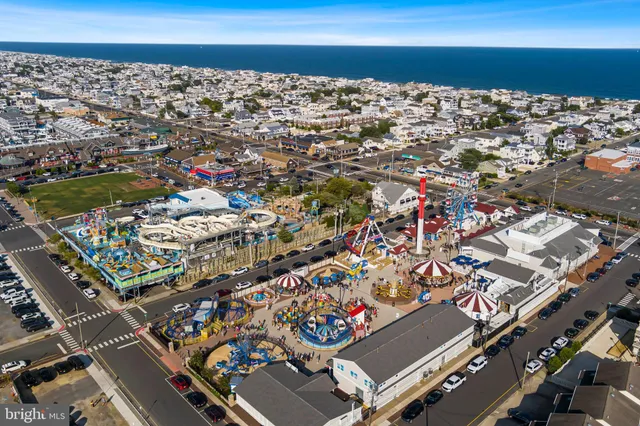 $1,999,999 | 218 7th Street, Unit A, Beach Haven, NJ 08008