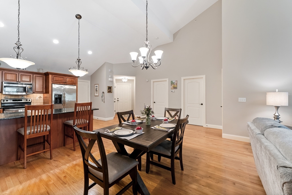 18 Ivy Hollow Road, Unit 18 West Springfield, MA 01089 - Photo 14 of 42 Gallery Image 14