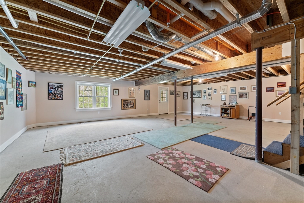 18 Ivy Hollow Road, Unit 18 West Springfield, MA 01089 - Photo 36 of 42 Gallery Image 36