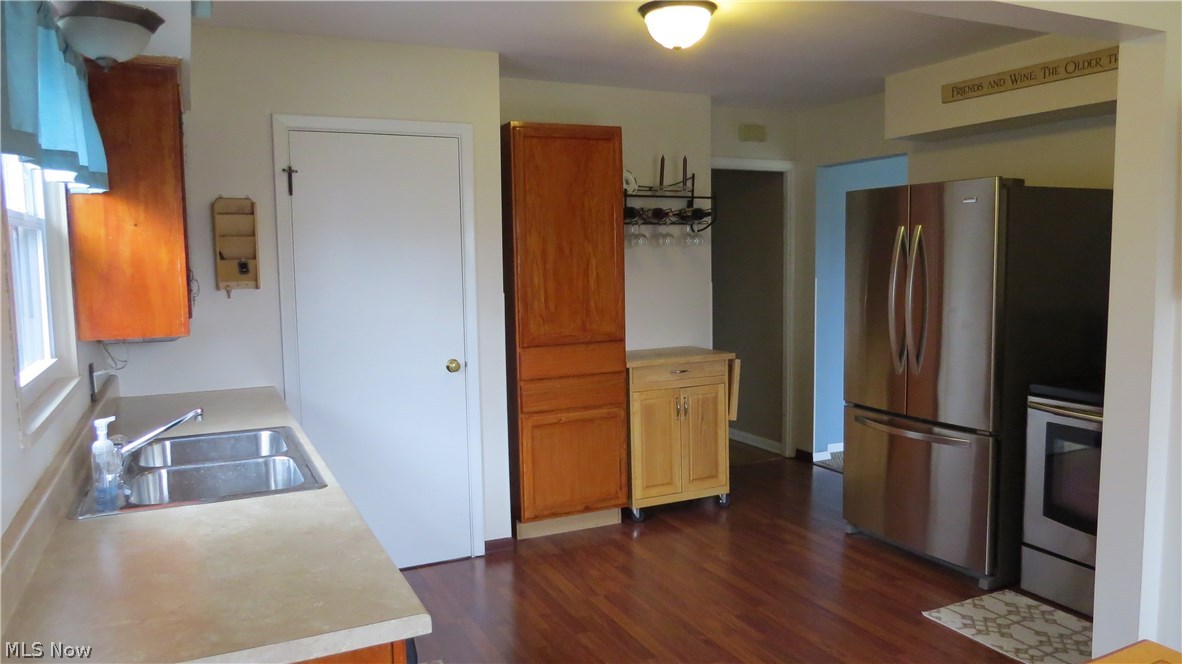 8321 Ackley Road Parma, OH 44129 - Photo 7 of 33 Gallery Image 7