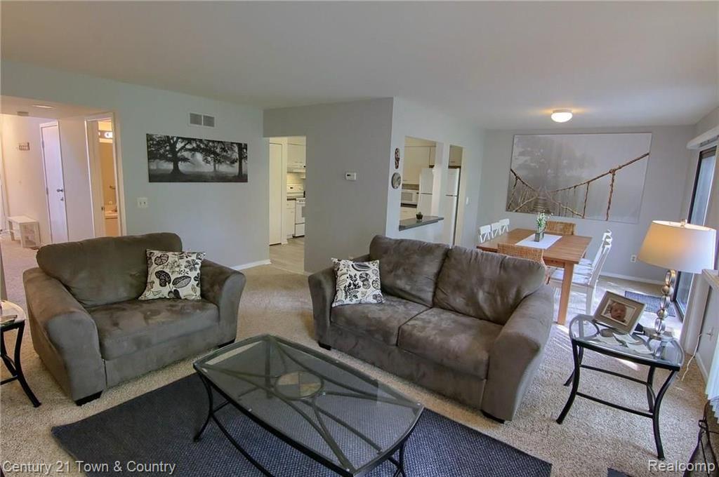 569 Victoria Court Rochester Hills, MI 48307 - Photo 5 of 31