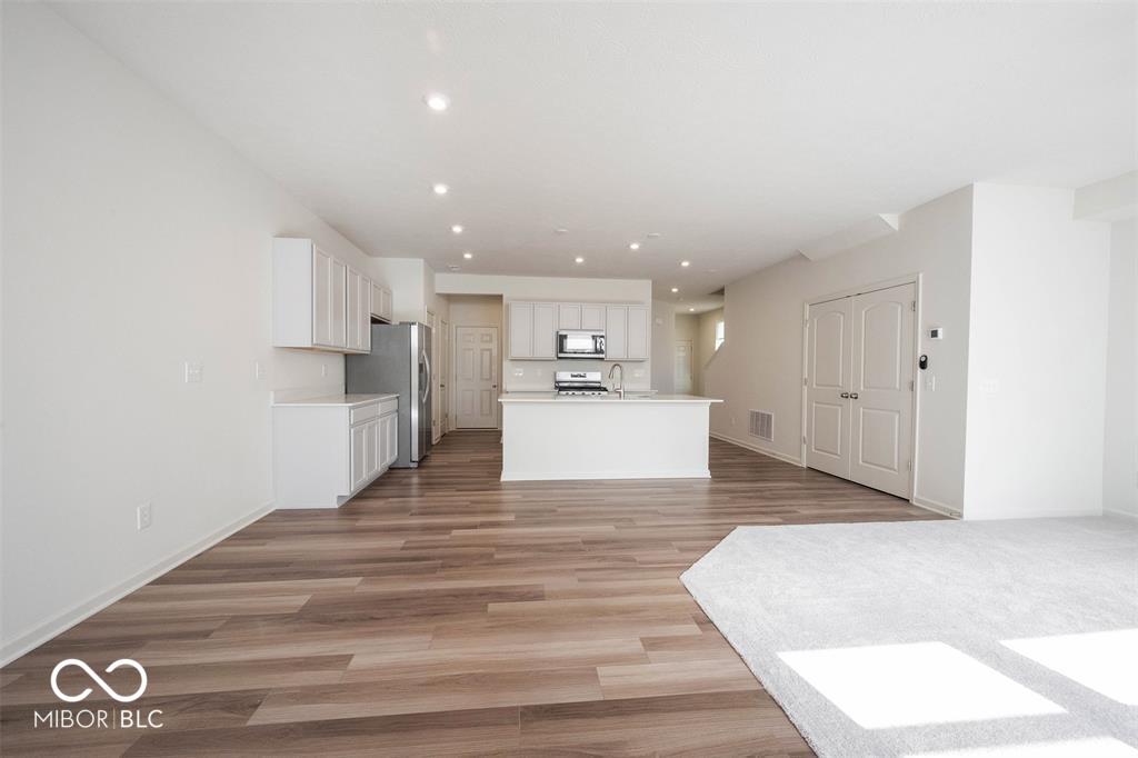 14257 Tenbury Way Fishers, IN 46037 - Photo 13 of 60