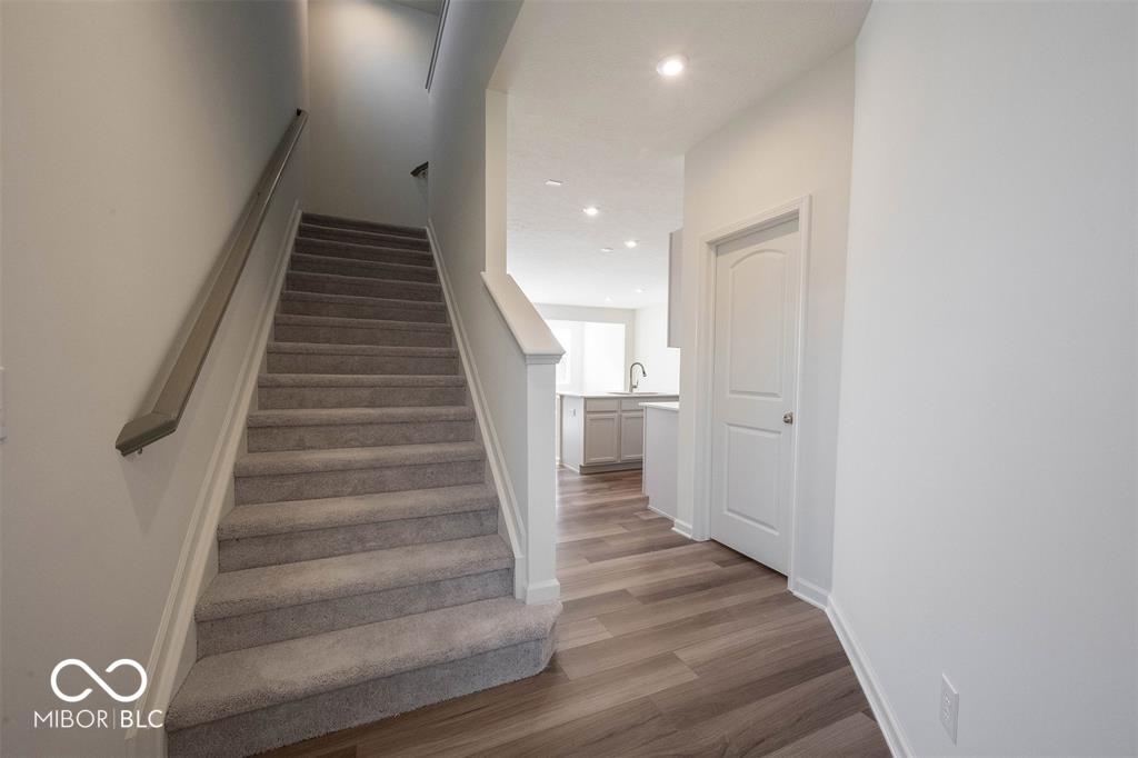 14257 Tenbury Way Fishers, IN 46037 - Photo 4 of 60