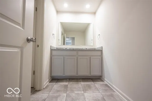 $2,400 | 14257 Tenbury Way, Fishers, IN 46037