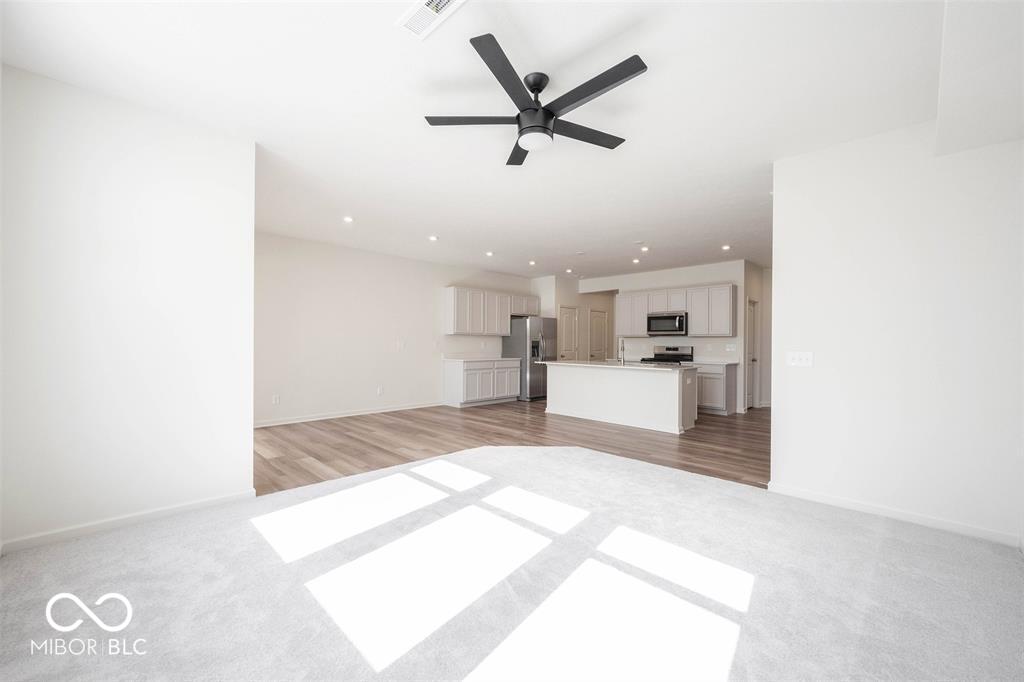 14257 Tenbury Way Fishers, IN 46037 - Photo 9 of 60