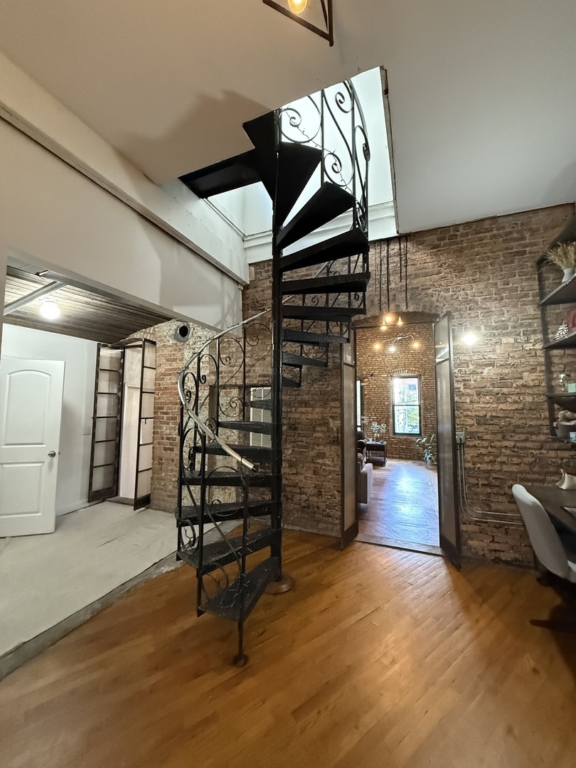 1111 West Randolph Street, Unit 2 Chicago, IL 60607 - Photo 7 of 24 Gallery Image 7
