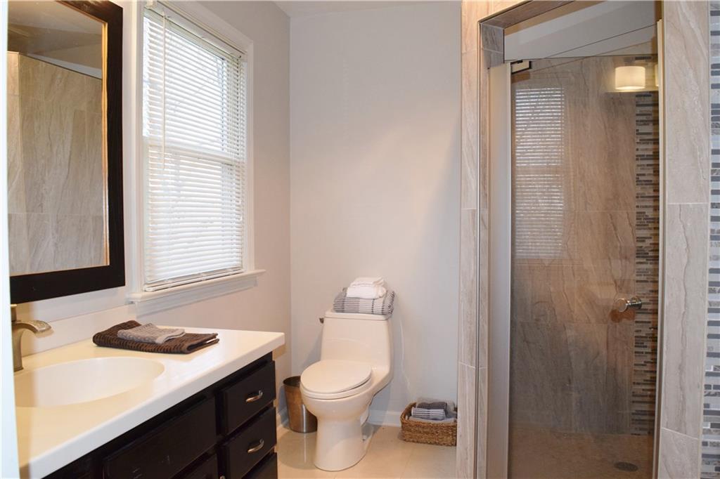 214 Timber Ridge Road Pittsburgh, PA 15238 - Photo 14 of 23 Gallery Image 14