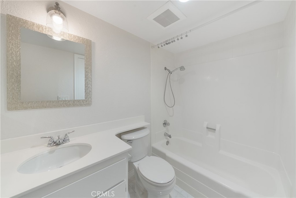 20702 El Toro Road, Unit 226 Lake Forest, CA 92630 - Photo 10 of 44