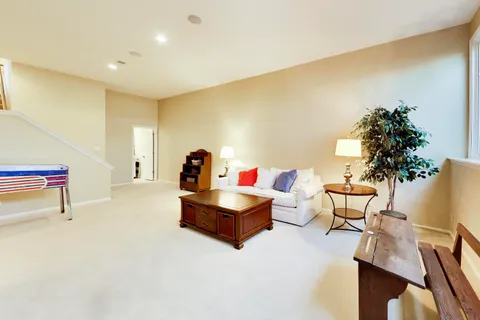 $1,175,000 | 107 Briarwood Lane, Oak Brook, IL 60523