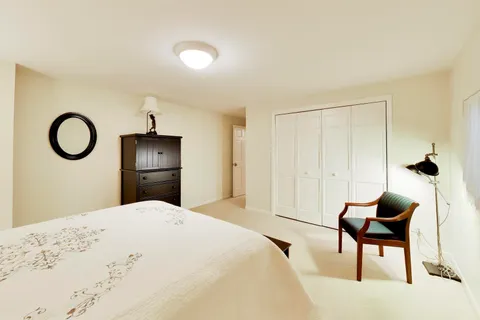 $1,175,000 | 107 Briarwood Lane, Oak Brook, IL 60523