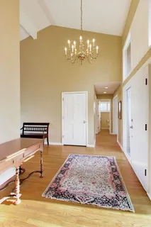 $1,175,000 | 107 Briarwood Lane, Oak Brook, IL 60523