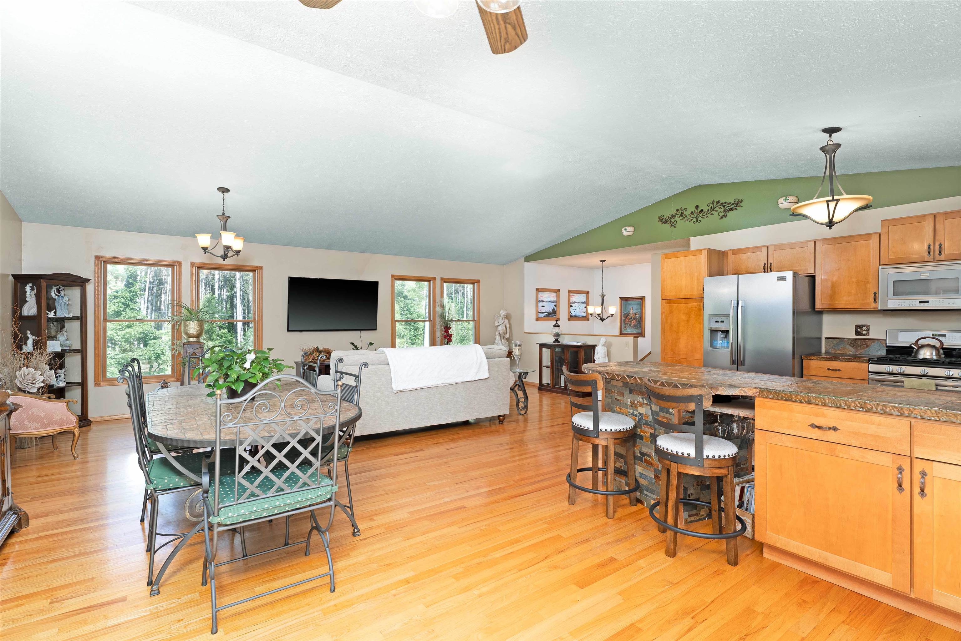 10705 Thiel Road Traverse City, MI 49685 - Photo 7 of 22