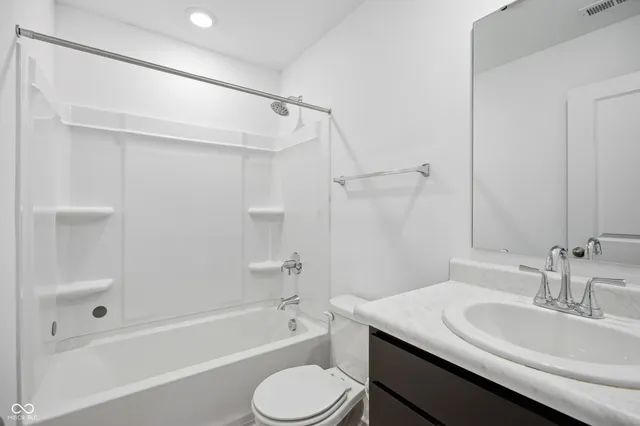 $280,000 | 296 Evening Bay Court, Pendleton, IN 46064