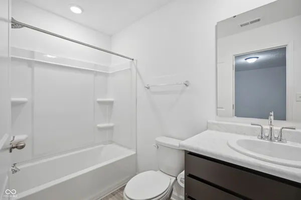 $275,000 | 296 Evening Bay Court, Pendleton, IN 46064