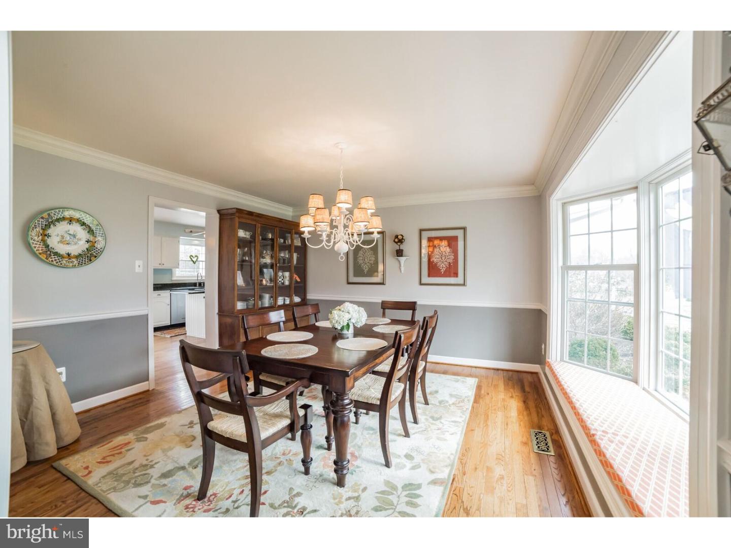 2121 Grubbs Mill Road Berwyn, PA 19312 - Photo 8 of 25 Dining Room