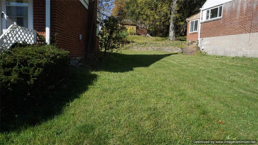 322 Beulah Road Pittsburgh, PA 15235 - Photo 21 of 22 a view of a back yard of the house