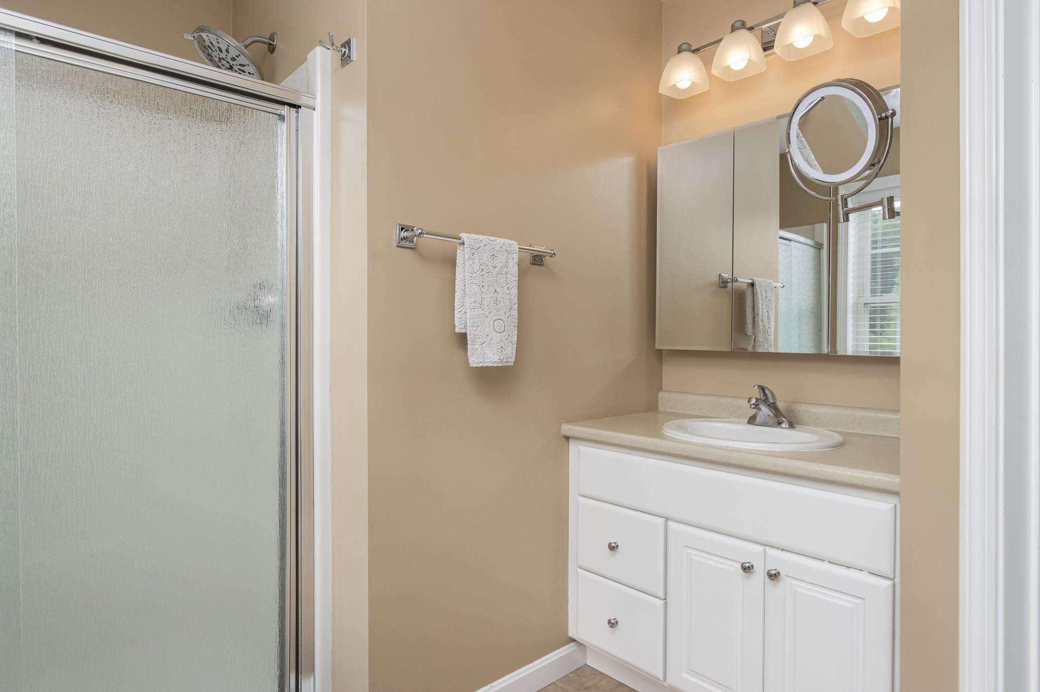 20 Nancy Lane Hooksett, NH 03106 - Photo 22 of 40