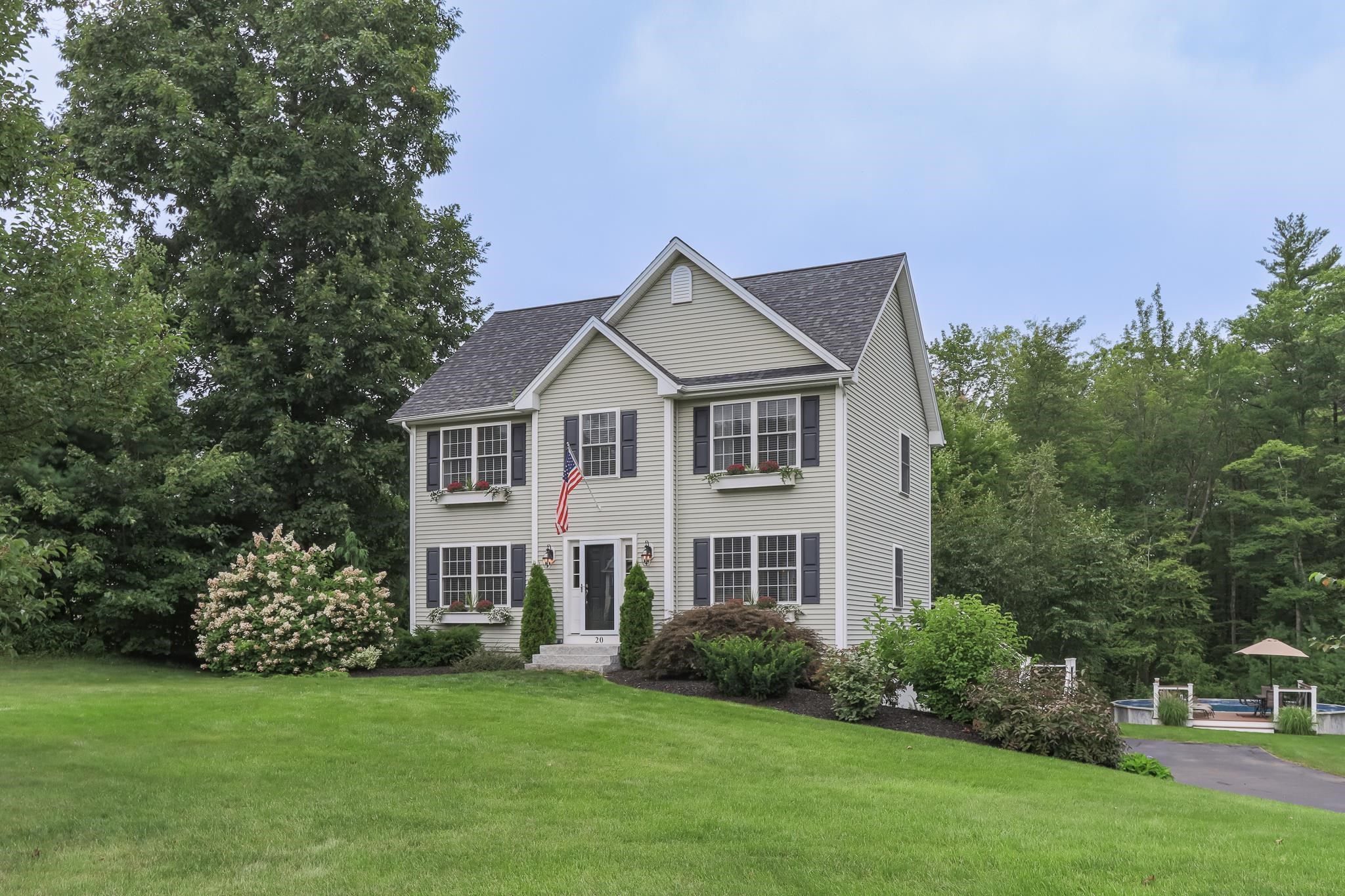 20 Nancy Lane Hooksett, NH 03106 - Photo 34 of 40