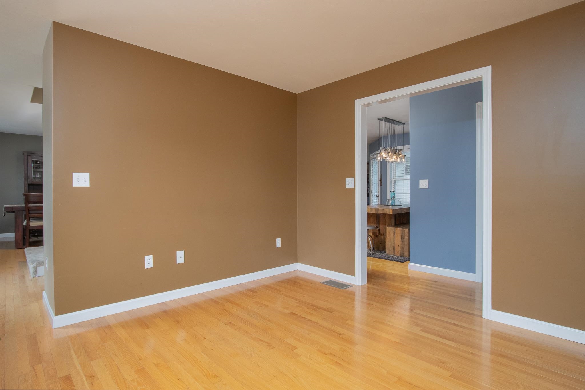 20 Nancy Lane Hooksett, NH 03106 - Photo 10 of 40