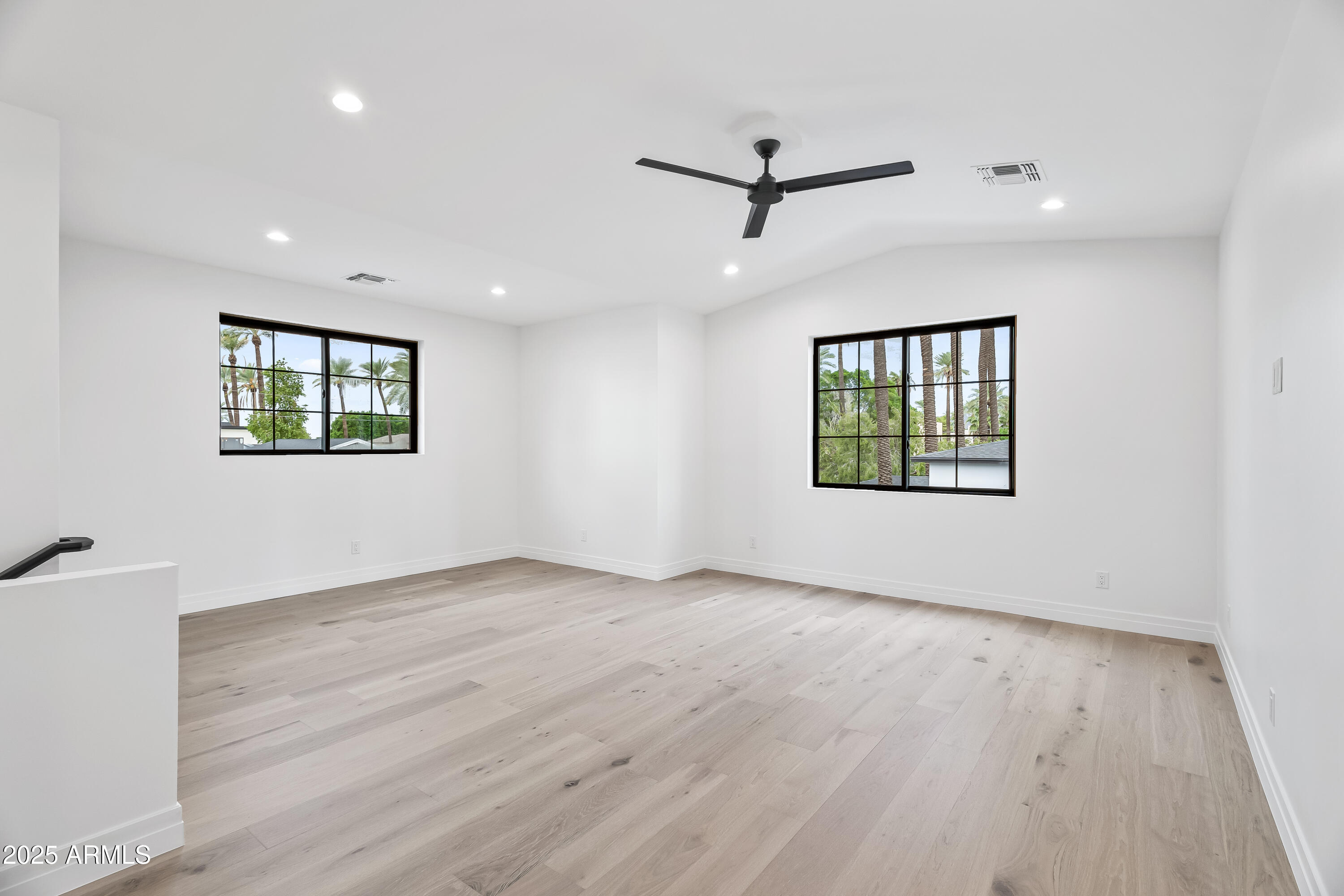 4419 North 43rd Place Phoenix, AZ 85018 - Photo 18 of 27 untitled (23 of 40)