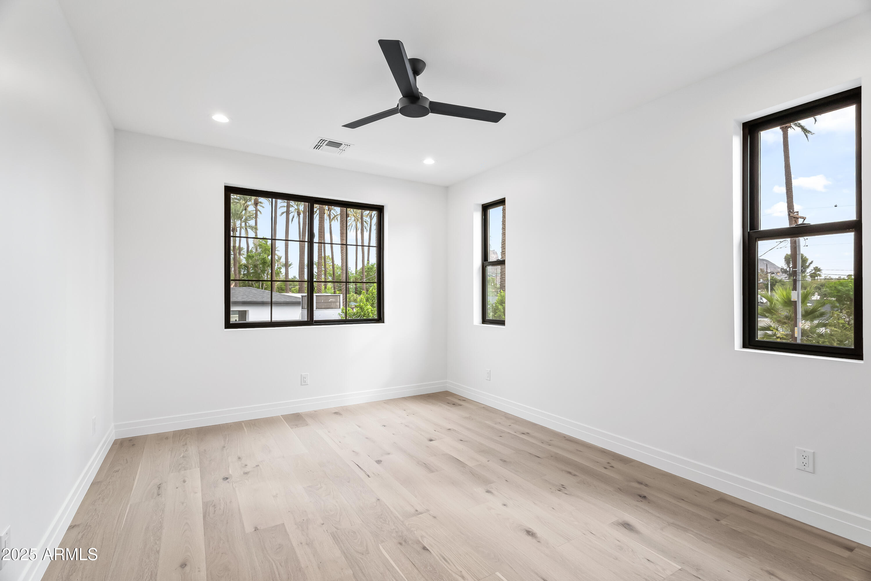 4419 North 43rd Place Phoenix, AZ 85018 - Photo 23 of 27 untitled (26 of 40)