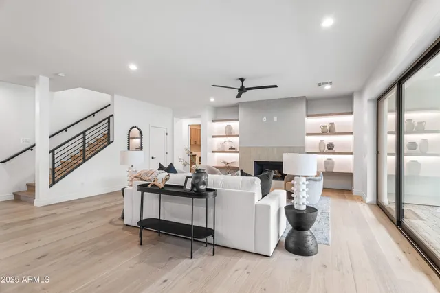 $2,500,000 | 4419 North 43rd Place, Phoenix, AZ 85018