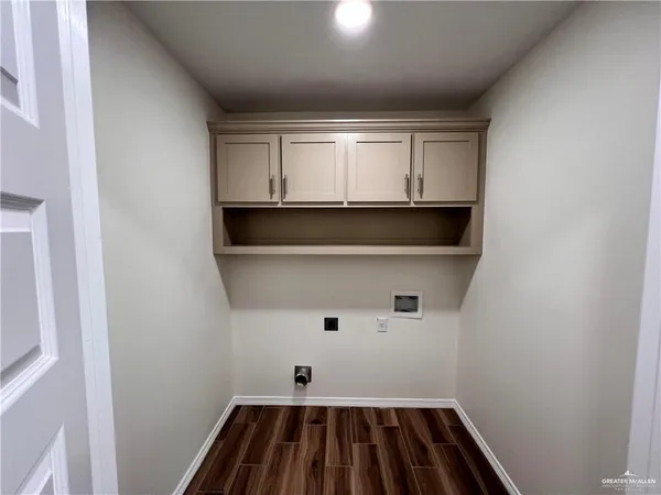 $1,500 | 622 East Llano Grande Street, Weslaco, TX 78596