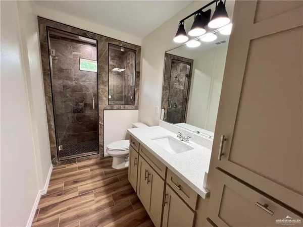 $1,500 | 622 East Llano Grande Street, Weslaco, TX 78596