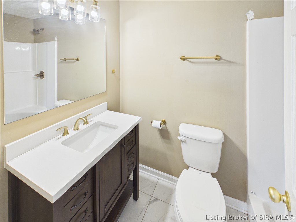 117 Spring Street Charlestown, IN 47111 - Photo 17 of 28 Full Bathroom
