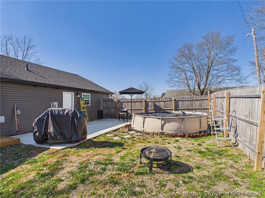 117 Spring Street Charlestown, IN 47111 - Photo 23 of 28 Back yard