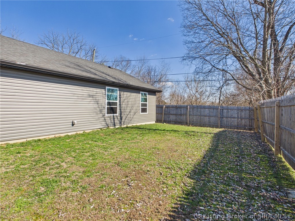117 Spring Street Charlestown, IN 47111 - Photo 26 of 28 Back