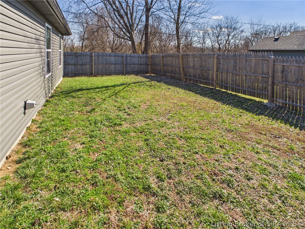 117 Spring Street Charlestown, IN 47111 - Photo 27 of 28 Side