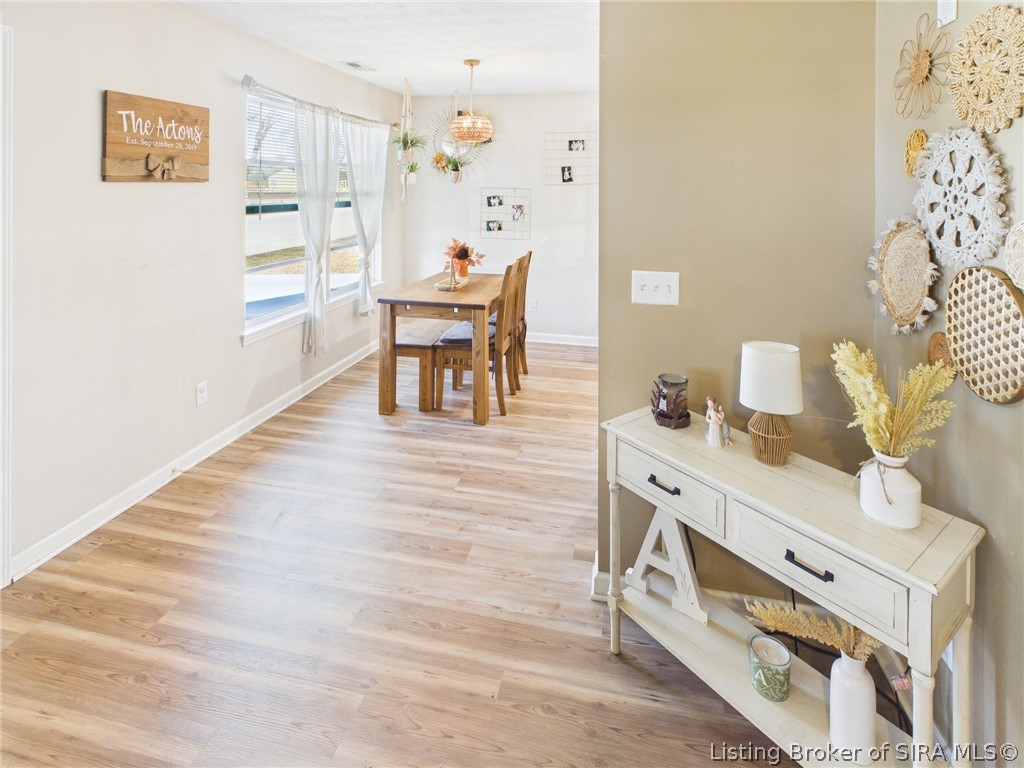 117 Spring Street Charlestown, IN 47111 - Photo 10 of 28 Dining Area