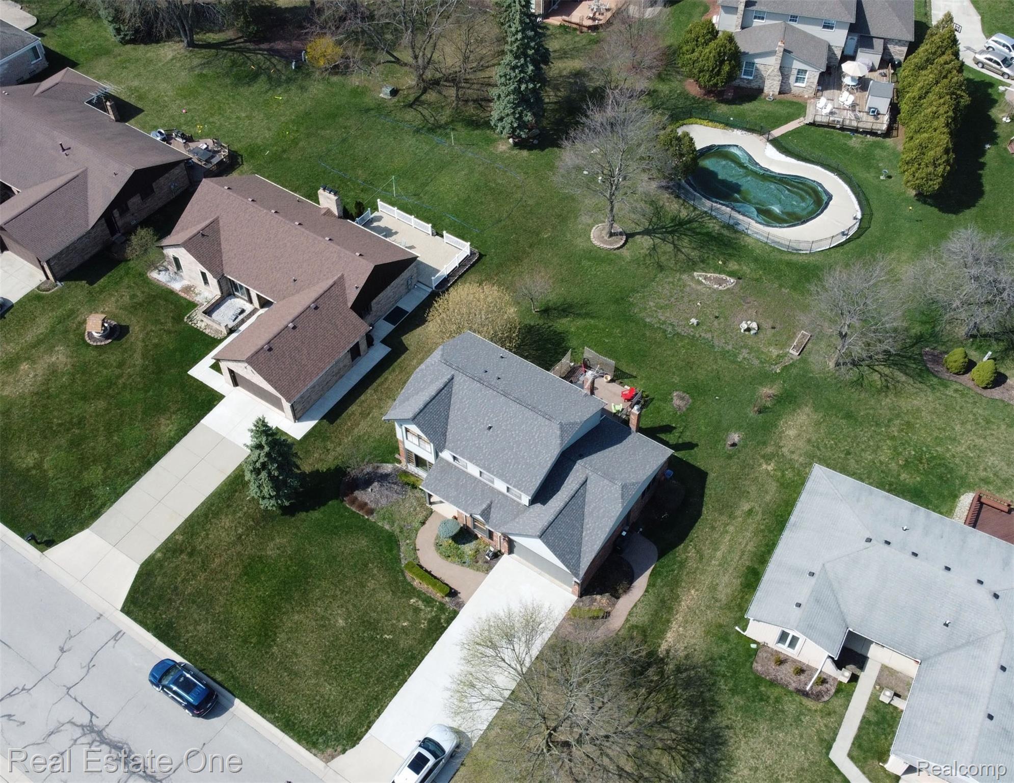 2706 Powderhorn Ridge Road Rochester, MI 48309 - Photo 48 of 48 overhead3.jpg