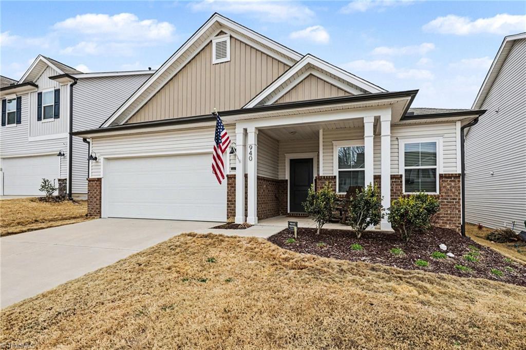 940 Bloomington Way High Point, NC 27265 - Photo 3 of 25