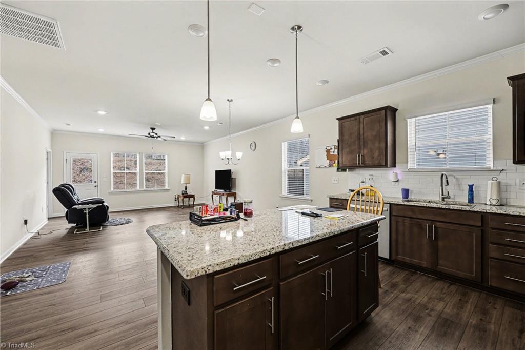 940 Bloomington Way High Point, NC 27265 - Photo 7 of 25